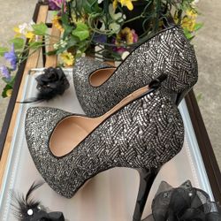 Women’s High Heel Shoes 