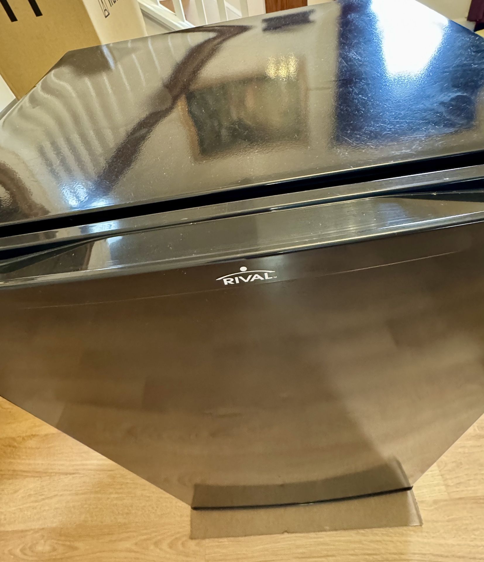 Rival Black Mini Fridge And Freezer