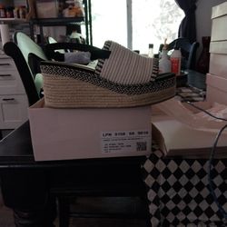 Womens. Justfab. Size 9. Natural Black Wedge