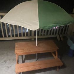 Outdoor toddler picnic/sensory table