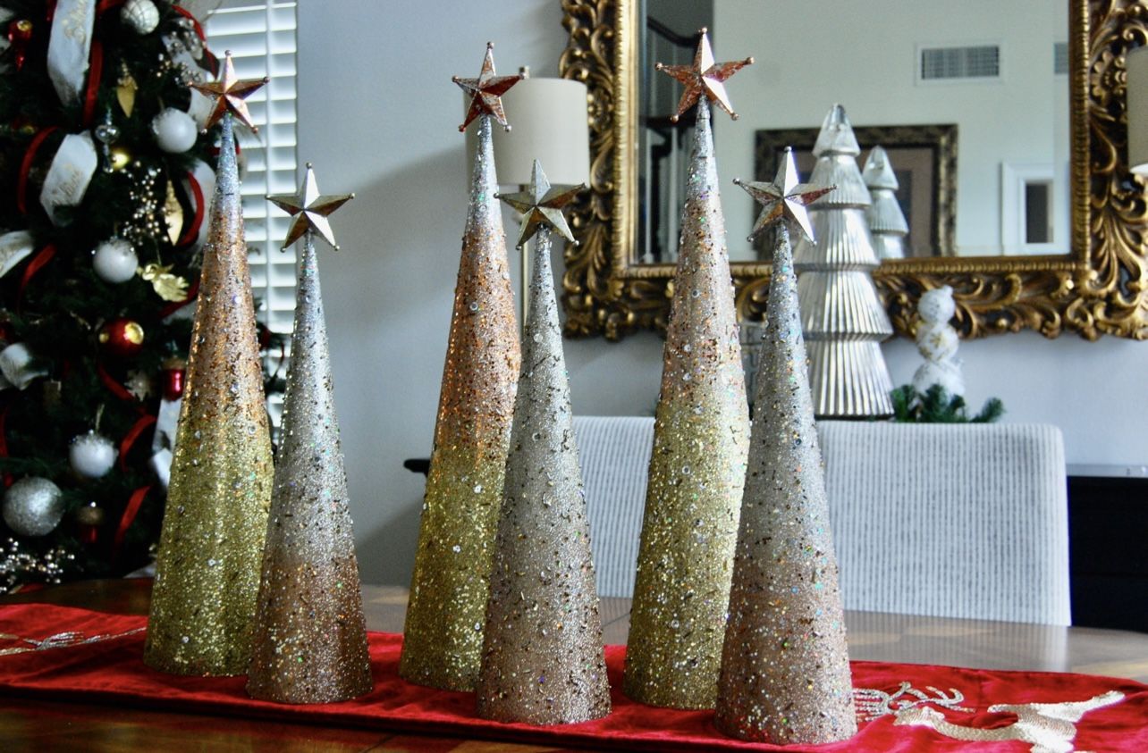 Christmas Items, Cone Trees, Deer, Wreath