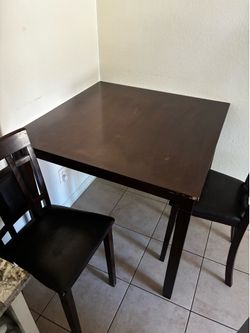 Large square table
