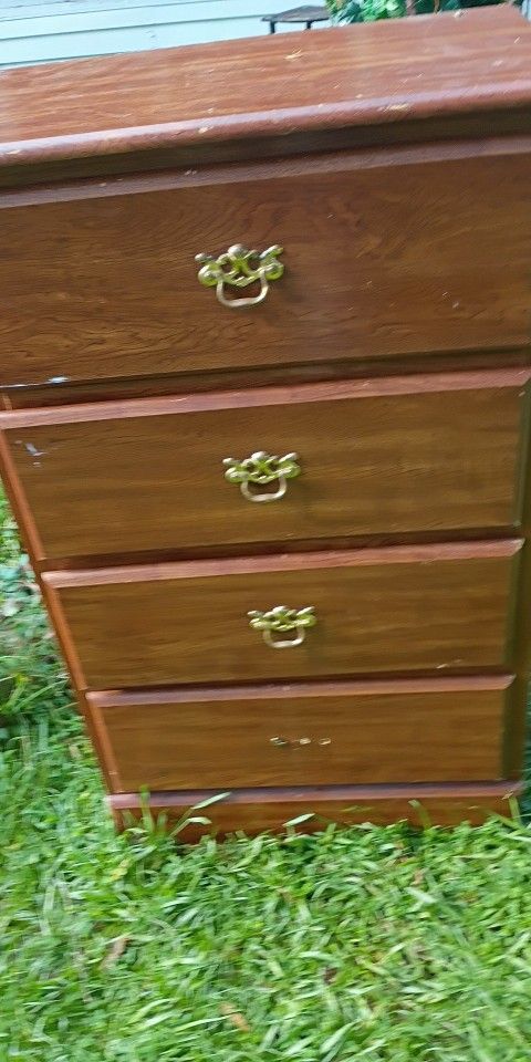 Dresser