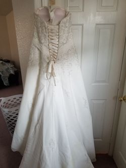 Wedding dress