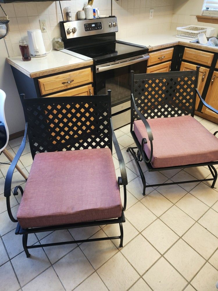 Reid Outdoor Rocking Motion Patio Chair with Cushions (Set of 2) cast iron style black *FREE DELIVER