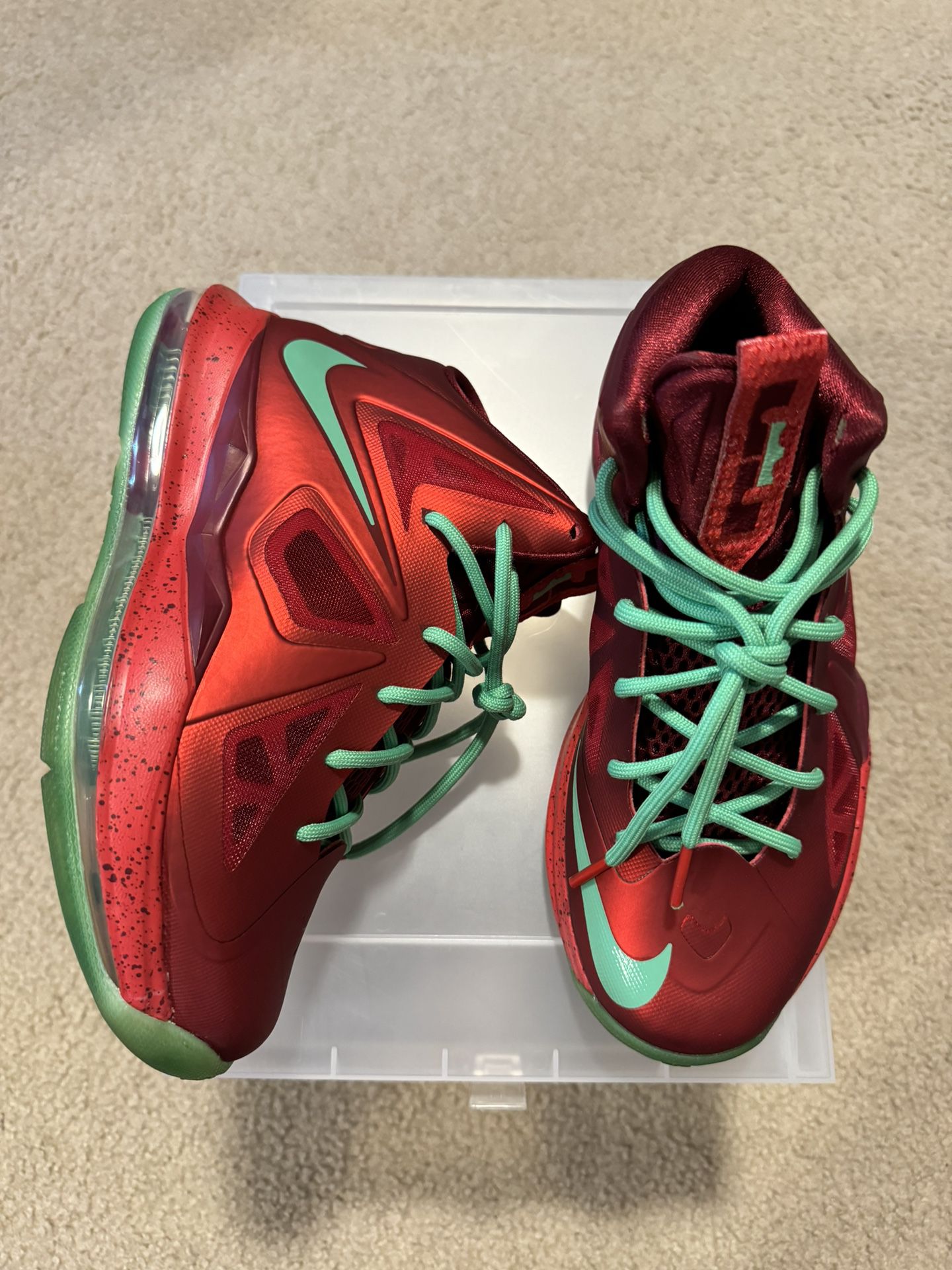 Nike Lebron X 'Christmas' (GS) Size 4Y