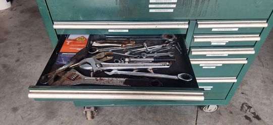 Mastercraft 11-drawer tool chest