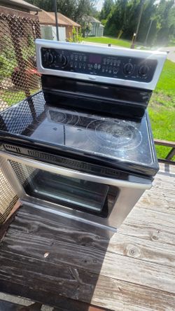 Electric stove / convection oven
