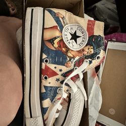 Wonder Woman Unisex Converse
