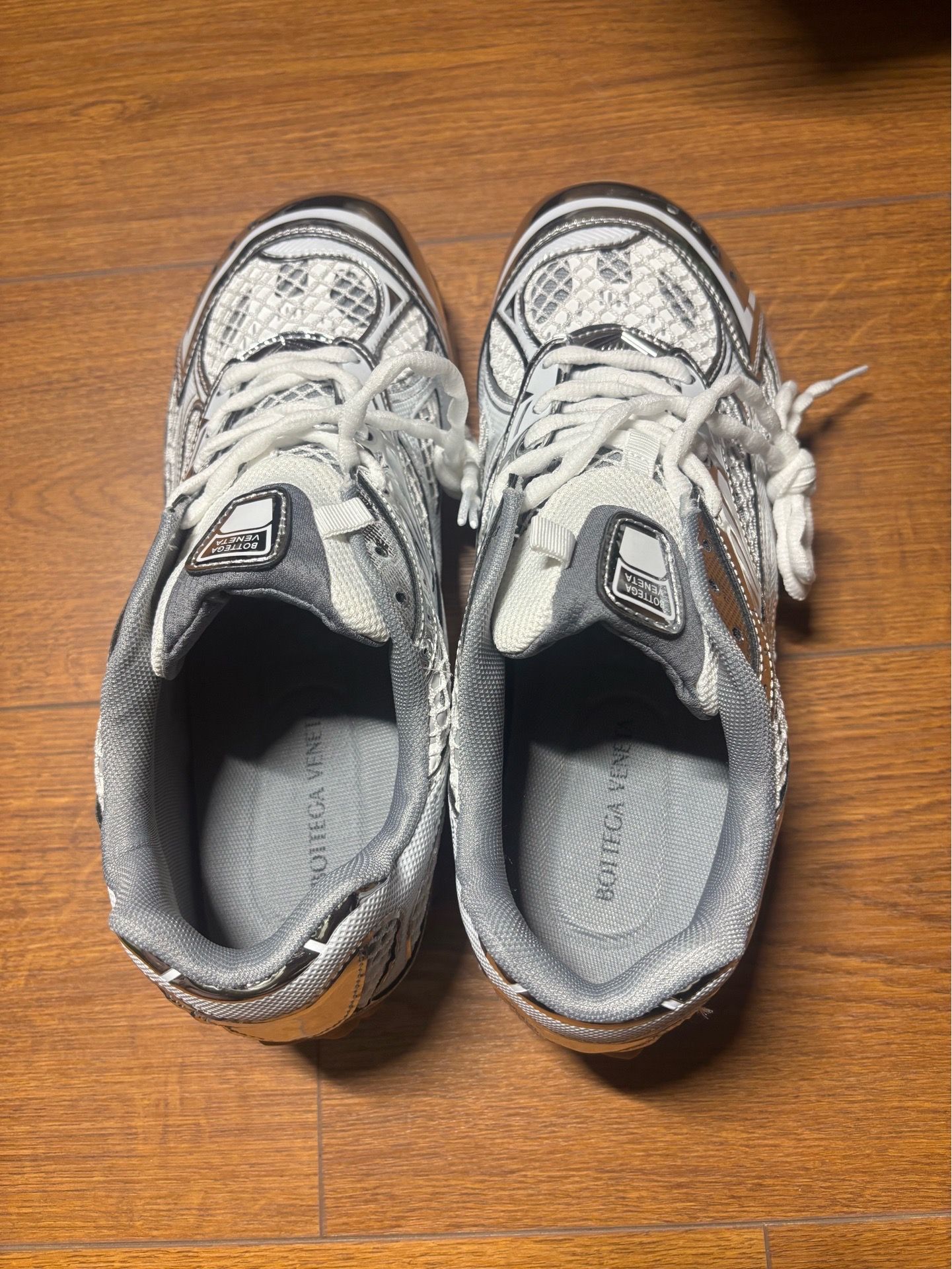 Silver&White Bottegas Size 12