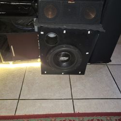 12 Inch Subwoffer Hit Very Hard 1000 Rms