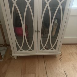 White Cabinet 