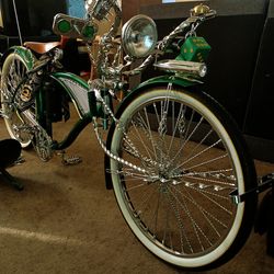 CHOLO OUT LOWRIDER "TWISTED METAL" OVER $4500 INVESTED MULTIPLE AWARD WINNER MAY TRADE