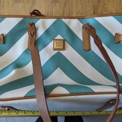 Dooney & Bourke tote