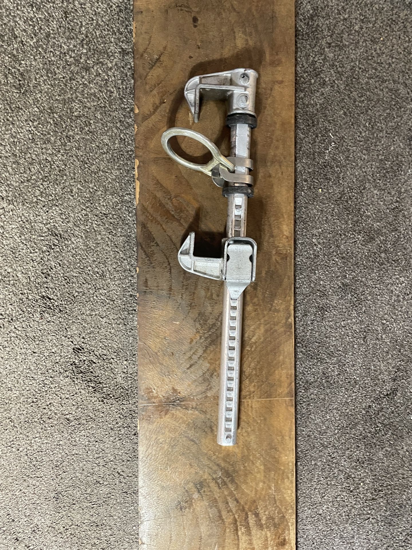 Fixed Beam Achor