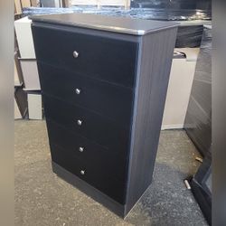 Five drawers dresser with rails  / 5 drawers dresser with rails