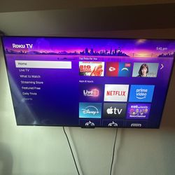 55” 4K HDR Smart Roku TV 
