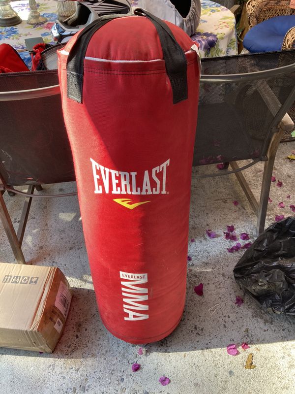 Everlast punching bag for Sale in Redwood City, CA OfferUp