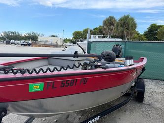 2013 Tracker Pro Guide V Boat + Trailer