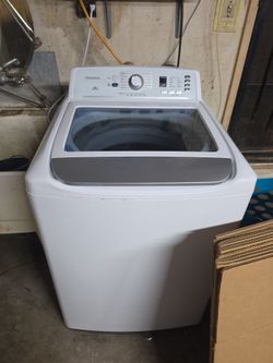 Washer dryer set