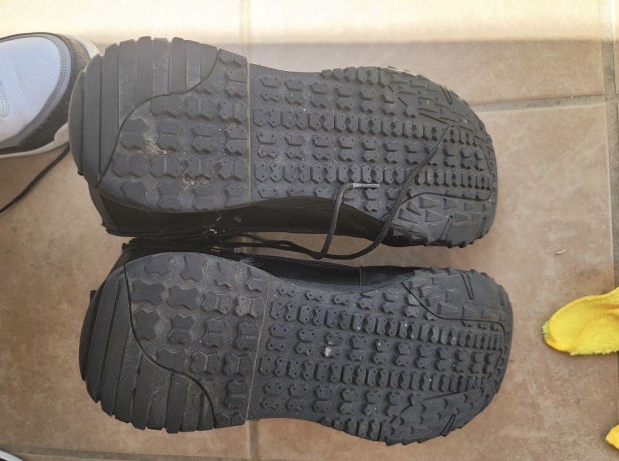 Under Armour Boots SZ 11