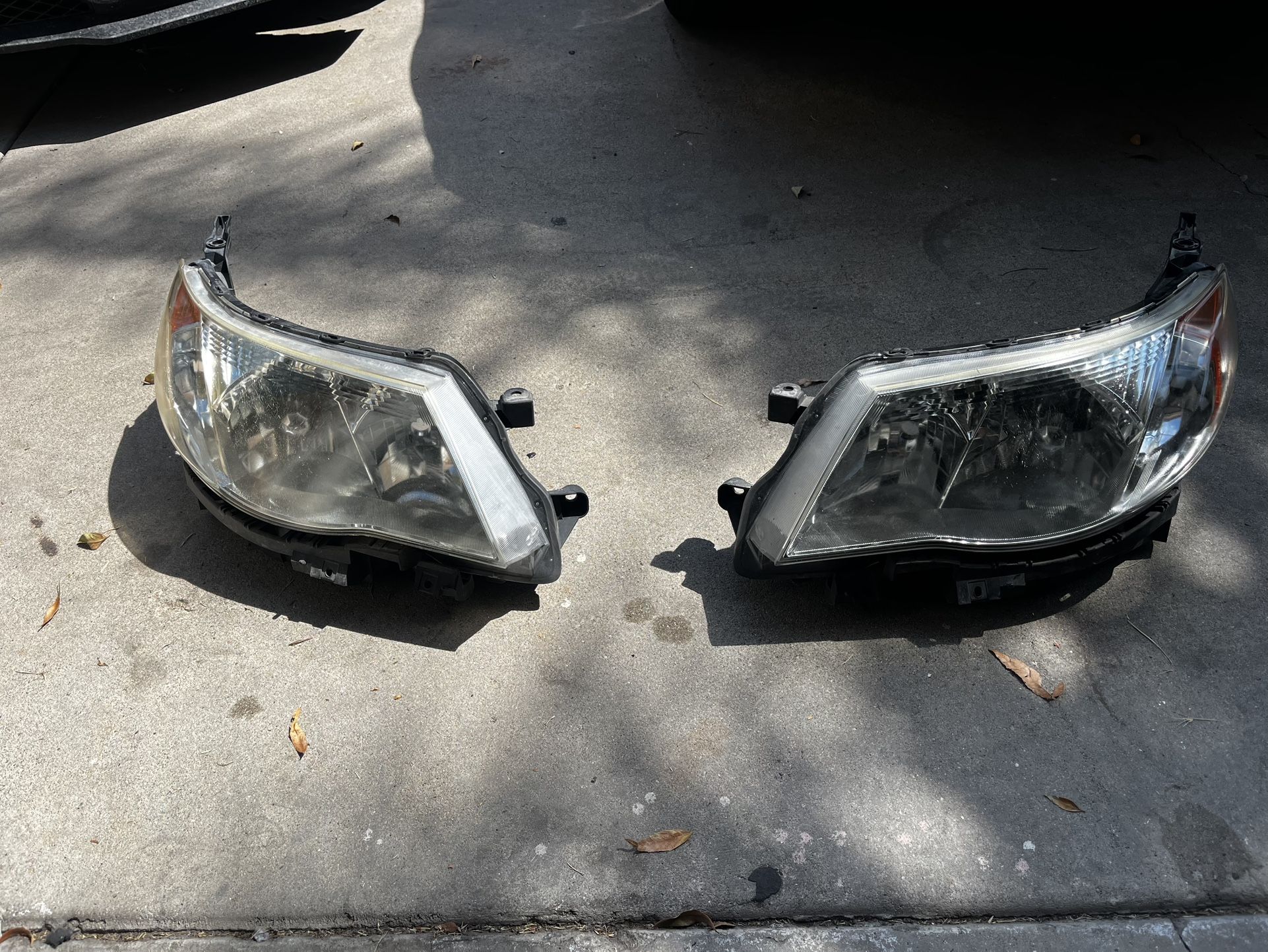 2010 Subaru Forester Headlights