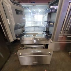 Refrigerator Kitchen Aid 