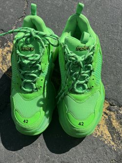 BALENCIAGA Triple S (NEON GREEN) Size 42 & 43