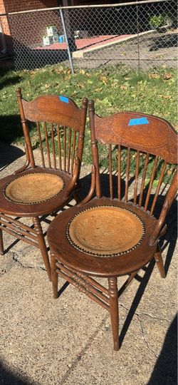 2 Sillas en MesquiteTexas, $ 25 por las 2