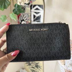 Micheal Kors Wallet