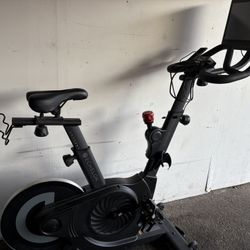 Echelon Connect Ex 4s+ Spin Bike