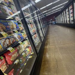 Reach In Coolers & Open Cases