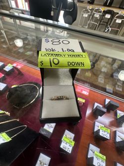 10k clear stone ring for sale!