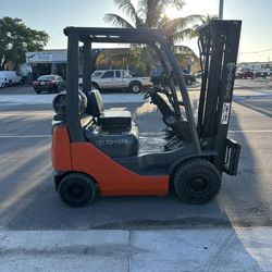 Forklift Toyota 