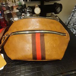 Brand New Designer Cross Carry Bag. 85