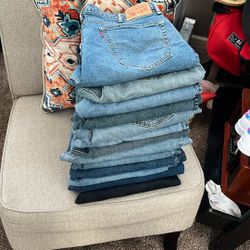 13 Pairs Of Jeans Levi’s Calvin Klein Wranglers Ext