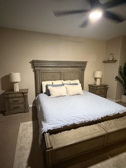 Cali king bedroom set