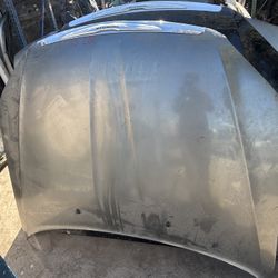 2013 Chrysler 200 hood 