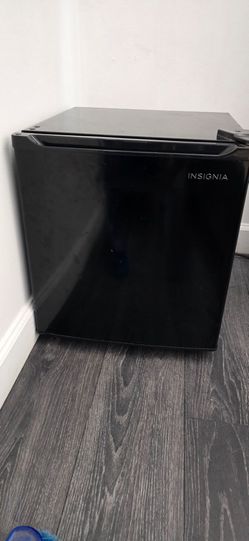 Mini fridge