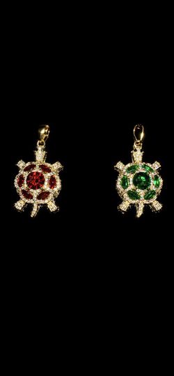 ✨ 18K Gold-Plated Turtle Pendants