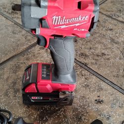 Milwaukee Fuel Compact Impact 3/8