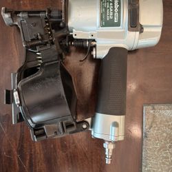 Metabo HPT 1 3/4” 15 Degree Pneumatic Coil Roofing Nailer
