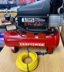 Craftsman 135 PSI 3 Gallon Air Compressor w/ Hose & Air Nozzle