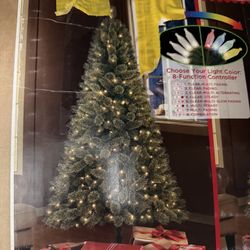 Free 7.5” Christmas Tree 