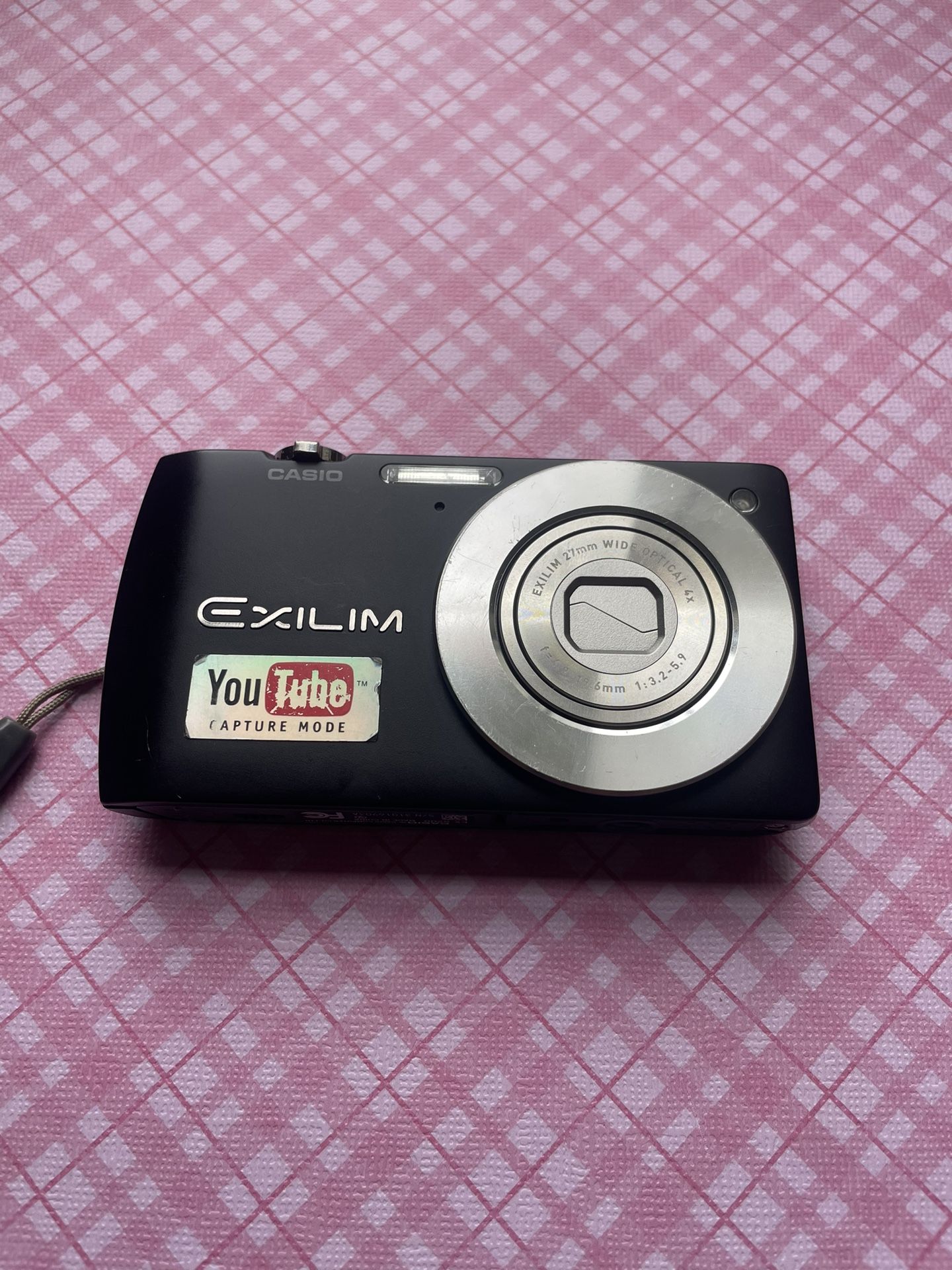 Casio Exilim EX-S200 digital camera