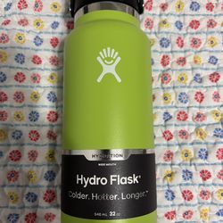 new green hydro flask wide flex cap 32 oz