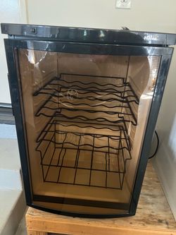Haier Wine Cooler with Glass Door