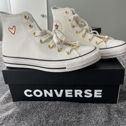 Converse Women 8 New
