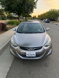 2012 Hyundai Elantra