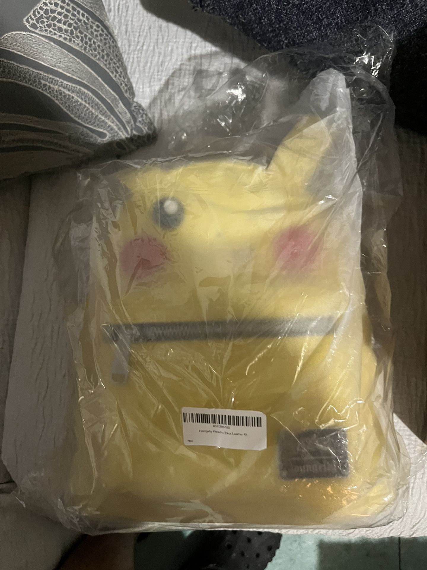 Loungefly x Pokemon Pikachu Winking Face Mini Backpack display picture 1